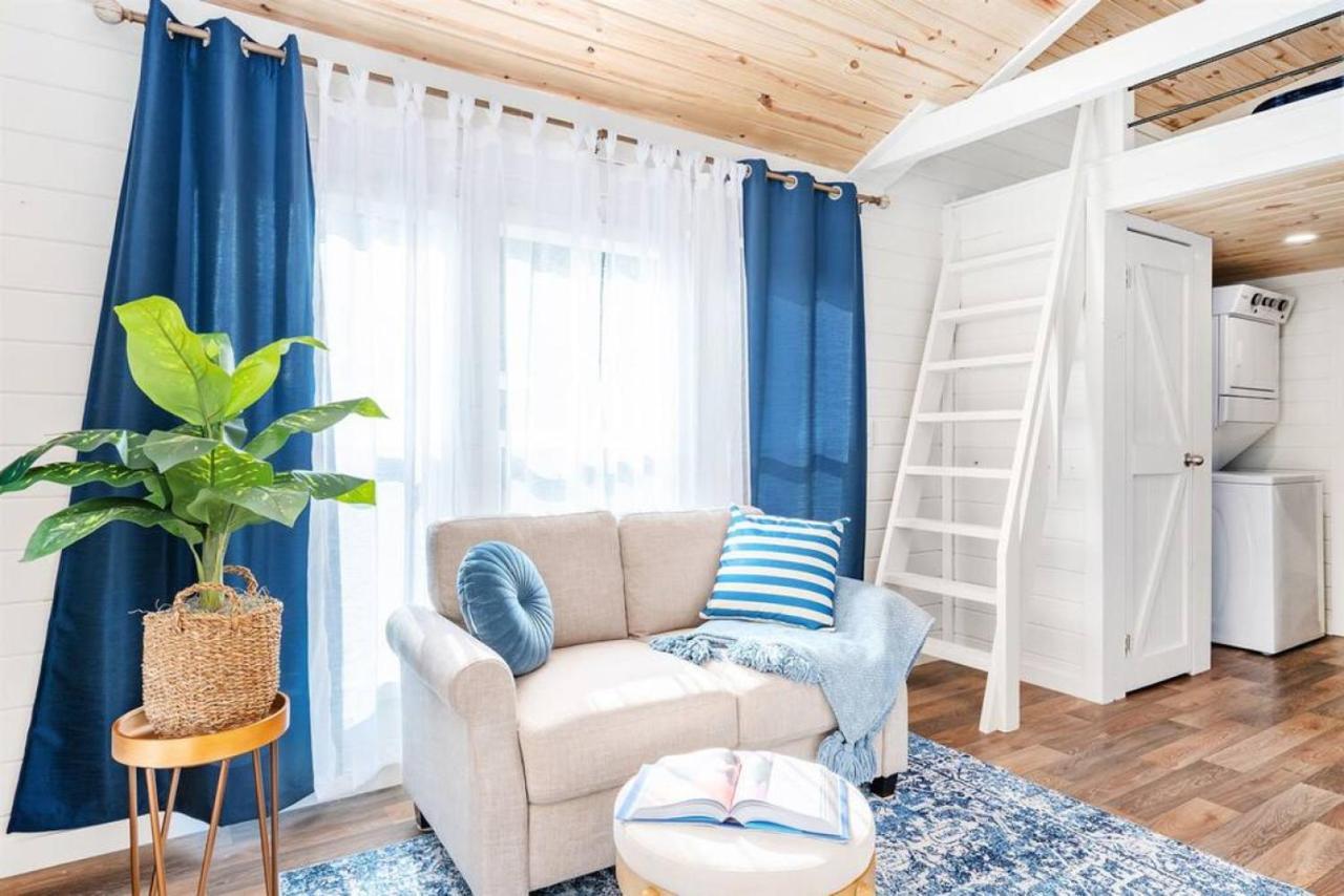4 Heron Haus, Luxury Tiny House, Pet Friendly, Mins To Downtown غنترسفيل المظهر الخارجي الصورة