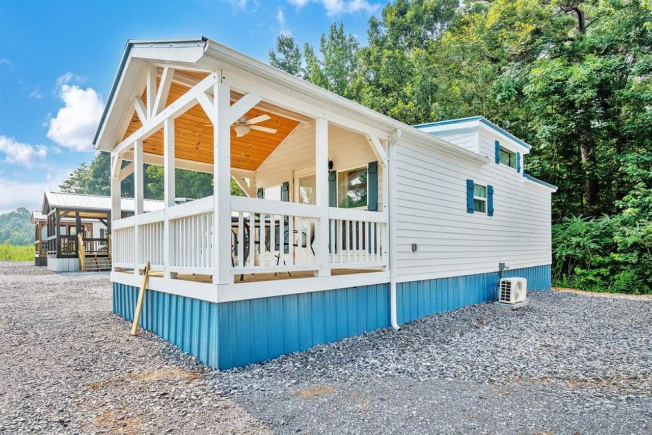 4 Heron Haus, Luxury Tiny House, Pet Friendly, Mins To Downtown غنترسفيل المظهر الخارجي الصورة