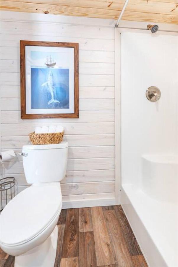 4 Heron Haus, Luxury Tiny House, Pet Friendly, Mins To Downtown غنترسفيل المظهر الخارجي الصورة