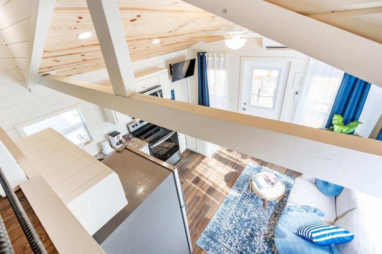 4 Heron Haus, Luxury Tiny House, Pet Friendly, Mins To Downtown غنترسفيل المظهر الخارجي الصورة